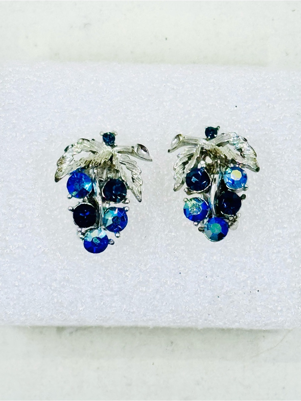 Lisner Vintage Silver Tone Blue AB Rhinestone Grape Cluster Clip-On Earrings